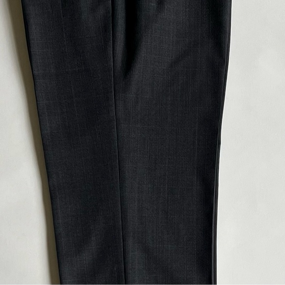 Hickey Freeman Grey Plaid 2 Piece Suit, Size XXL - Picture 11 of 13